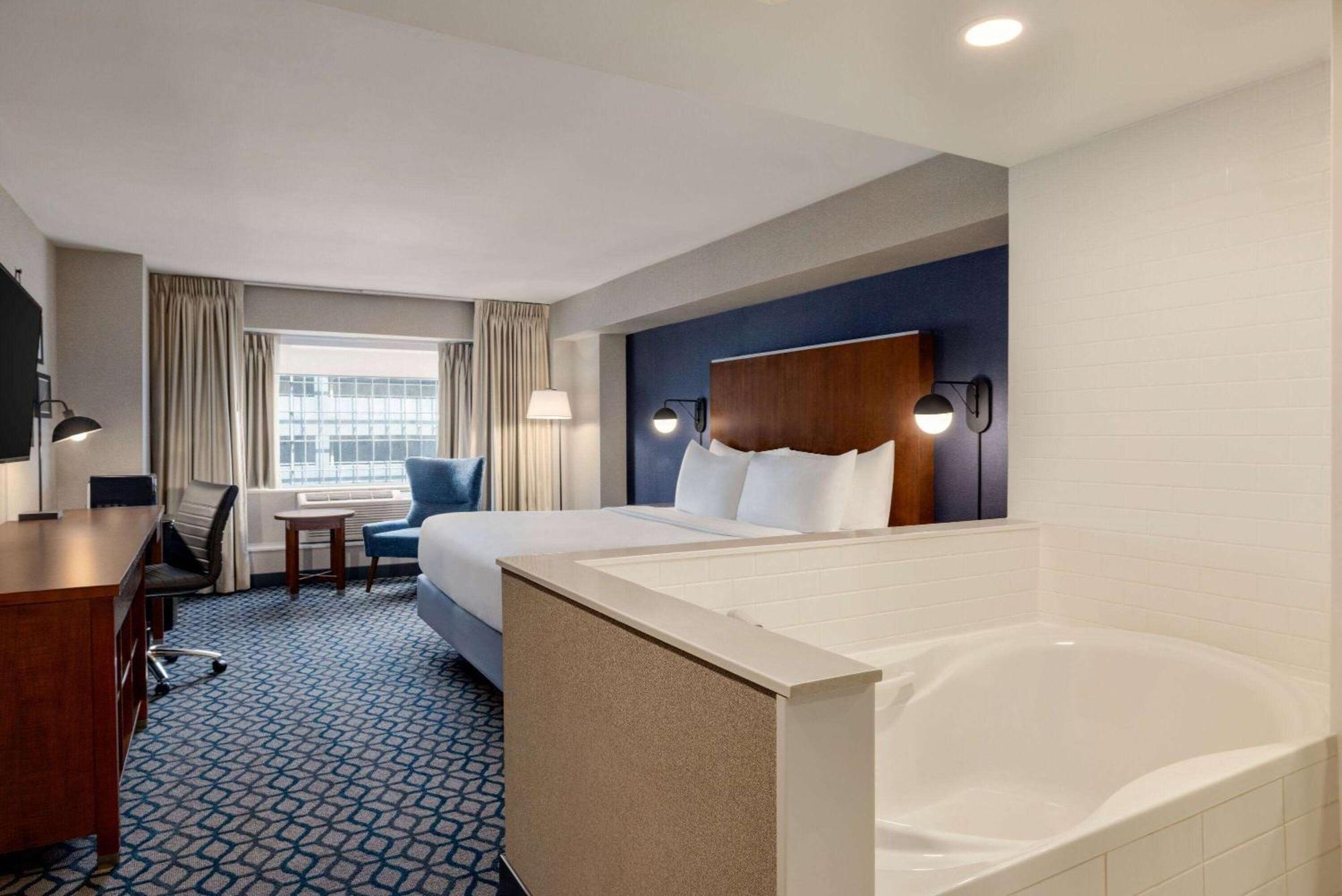 Wyndham Grand Fallsview Hotel Ниагара-Фолс Экстерьер фото